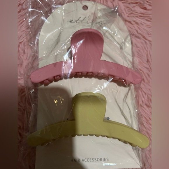 Ettika Garden Life Hair Claw Set - Picture 2 of 2